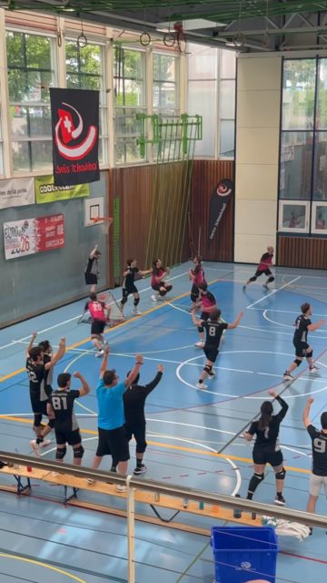 Tchoukball Genève est fier de voir les Geneva Dragons s’imposer en finale du championnat de Ligue A et décrocher le titre national. 🏆

Bravo à toutes les joueuses et au staff pour cet engagement tout au long de la saison.

#tchoukballgeneve #genevadragons #tchoukballispassion🤾💪❤️ #geneve #tchoukball