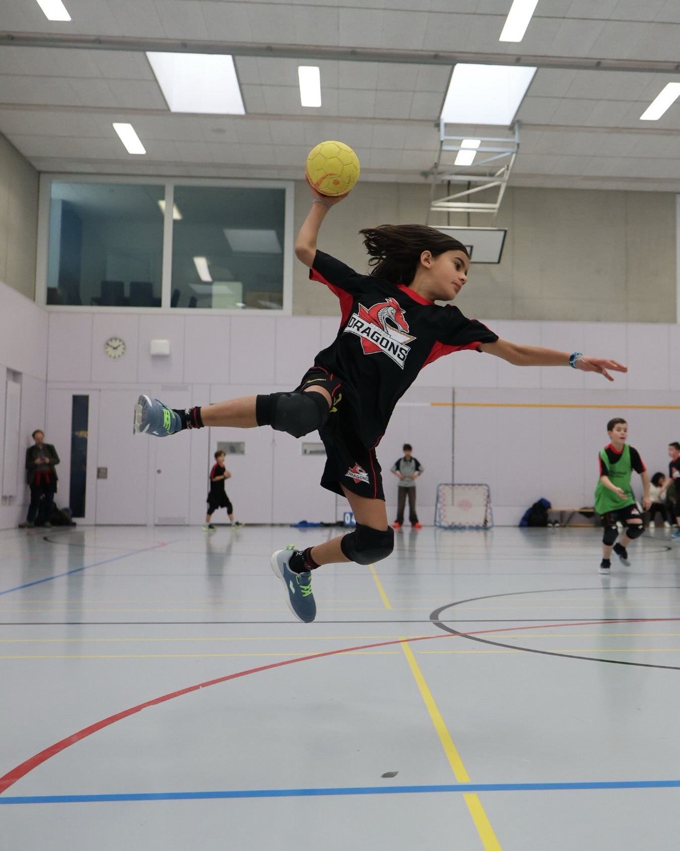 Décalage immédiat ! Les dragons ne font pas dans la demi-mesure.
#tchoukballispassion🤾💪❤️ #tchoukball #geneve #sportmotivation #sport