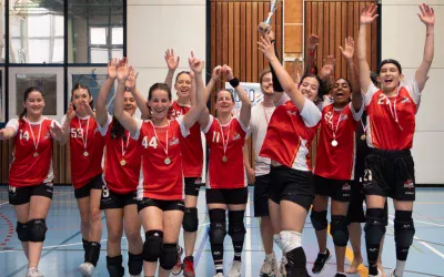 Les Geneva Dragons Women championnes de Suisse / les Girls sur le podium : un dimanche historique pour le tchoukball féminin genevois